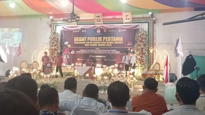 Bawaslu Kabupaten Nias Barat Hadiri Debat Publik Pertama Calon Bupati dan Wakil Bupati Nias Barat 2024