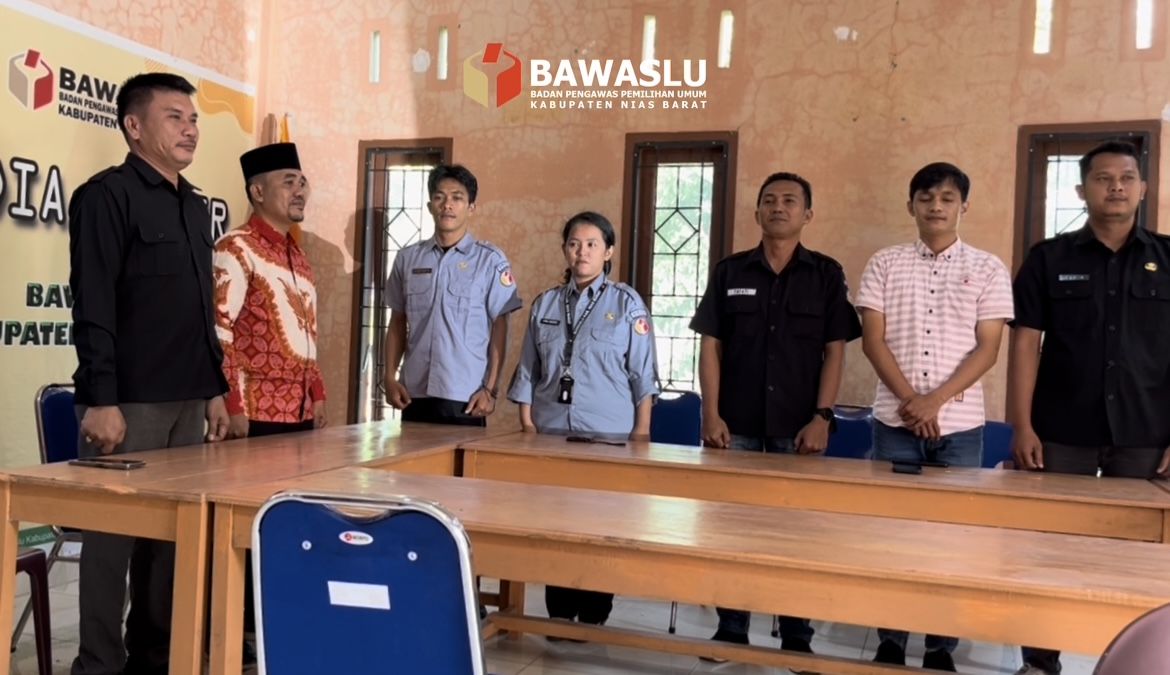 Bawaslu Kabupaten Nias Barat Tanamkan Semangat Kebangsaan Lewat Lagu Nasional