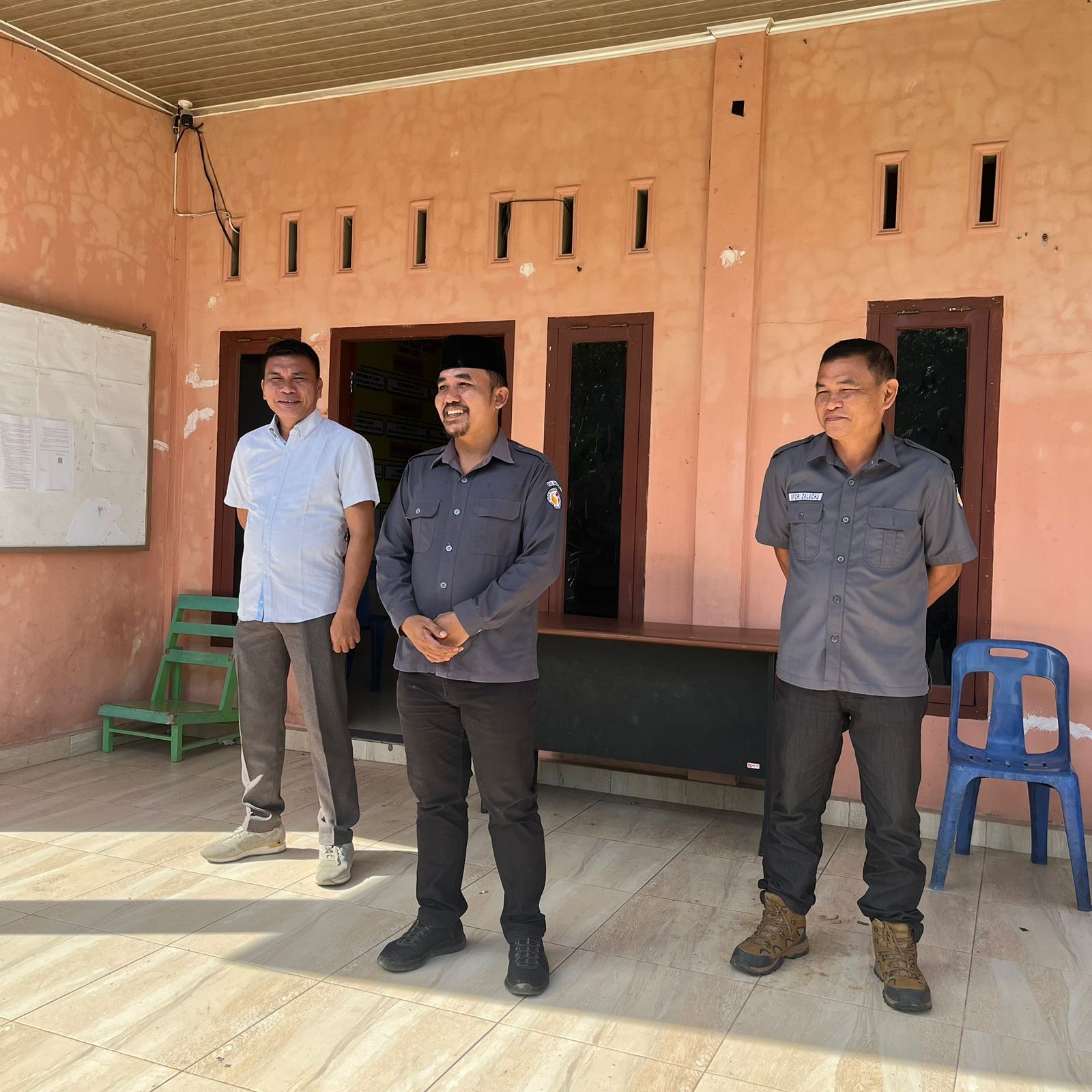 Apel Pagi dan Rapat Rutin, Bawaslu Kabupaten Nias Barat Awali Persiapan Sambut HUT ke-80 RI