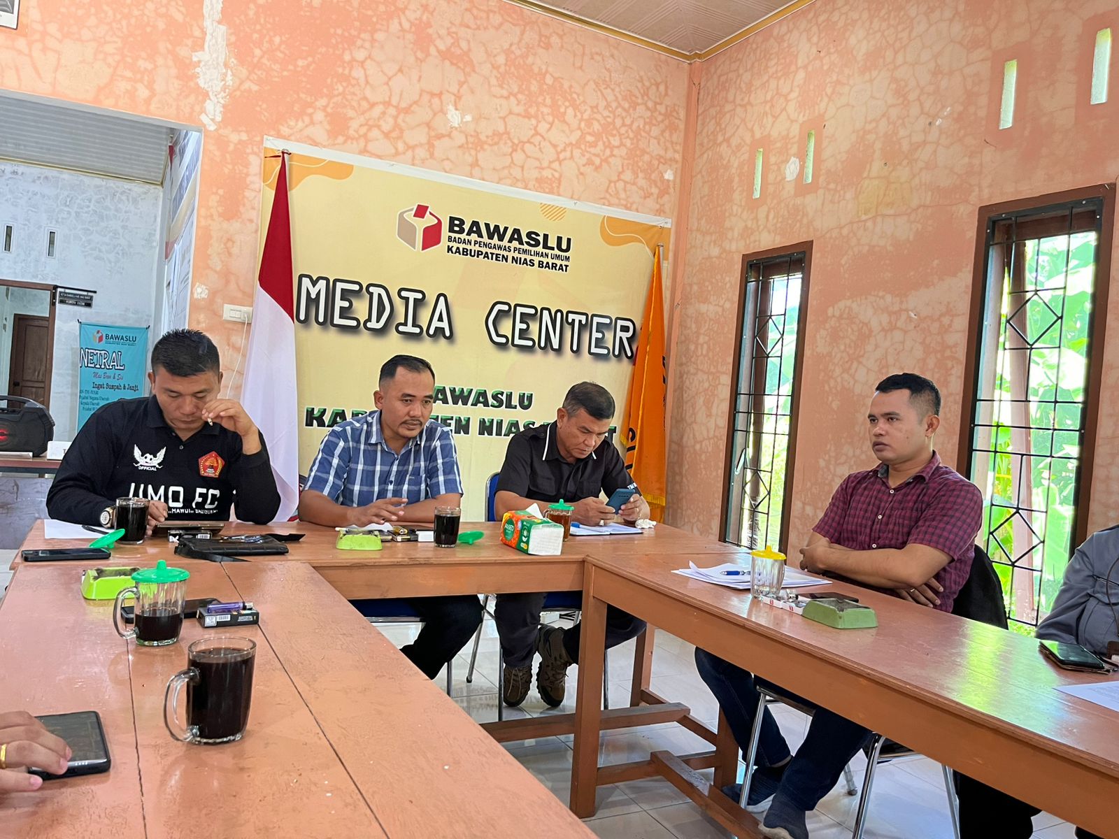 Penguatan Kelembagaan Jadi Fokus Rapat Perdana Bawaslu Nias Barat