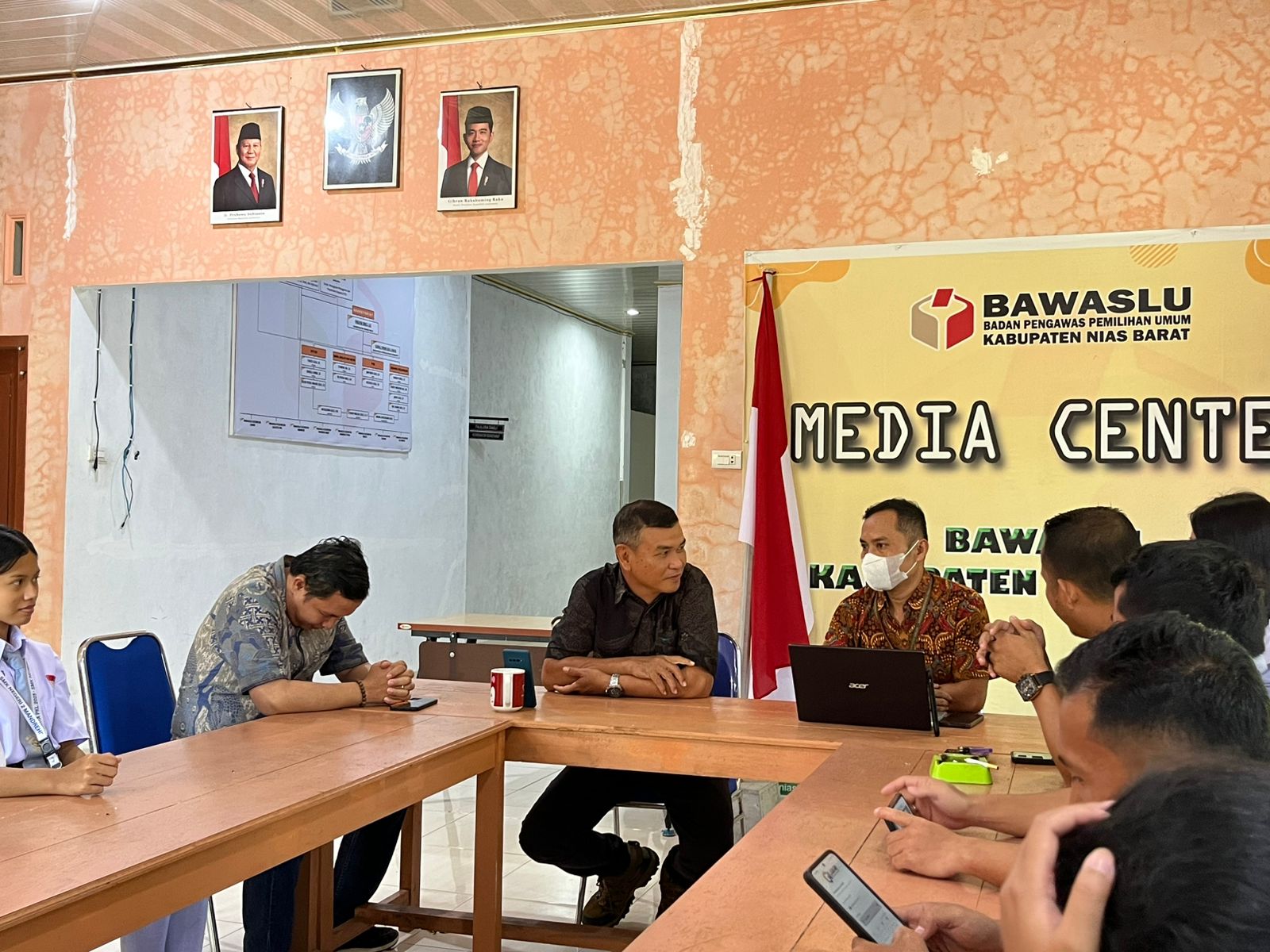Bawaslu Kabupaten Nias Barat Gelar Apel Pagi dan Rapat Rutin