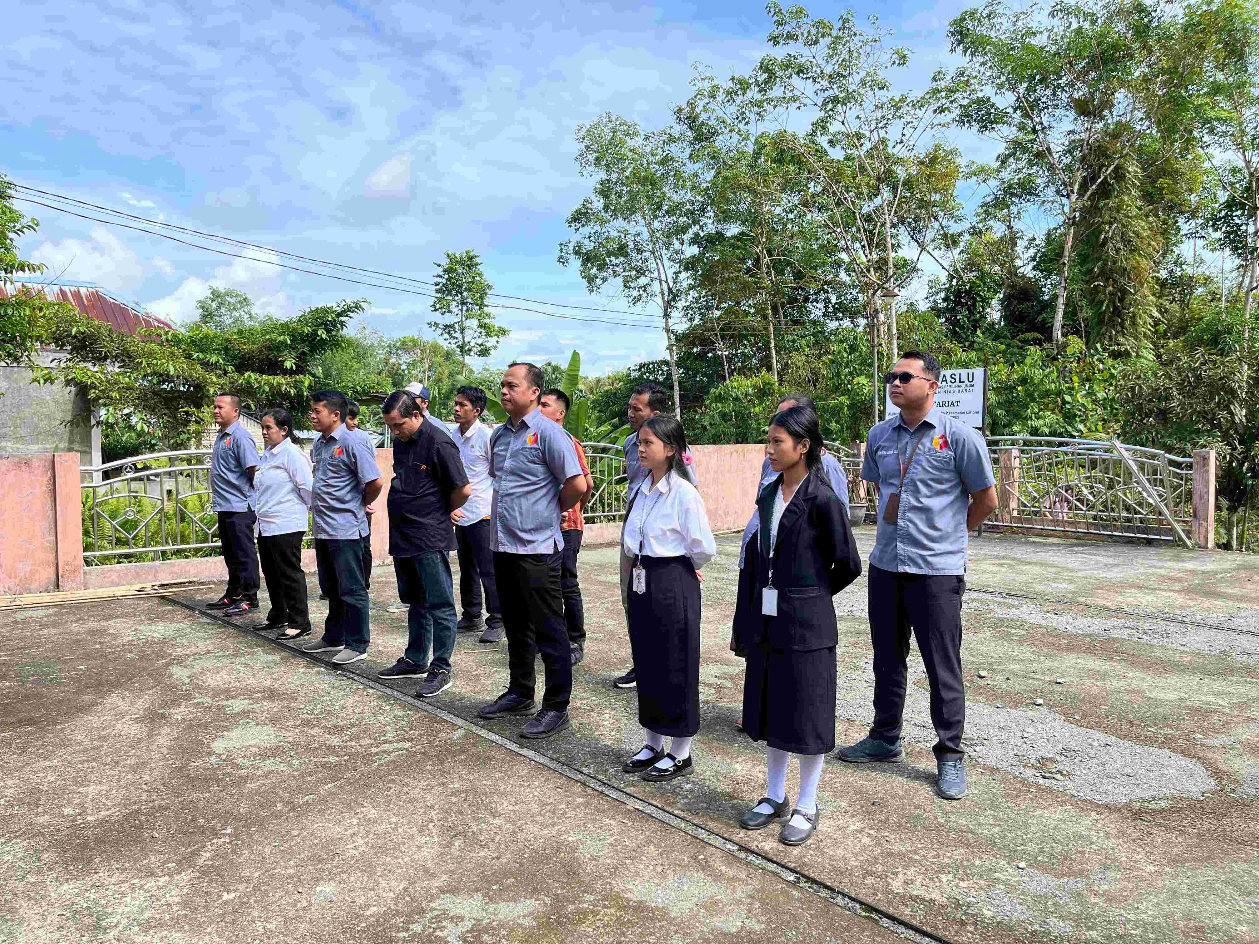 Apel Pagi dan Rapat Rutin