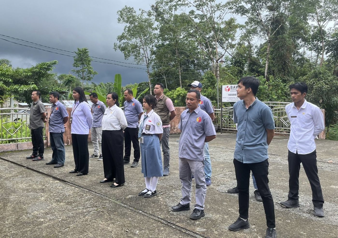 Apel pagi dan Rapat rutin