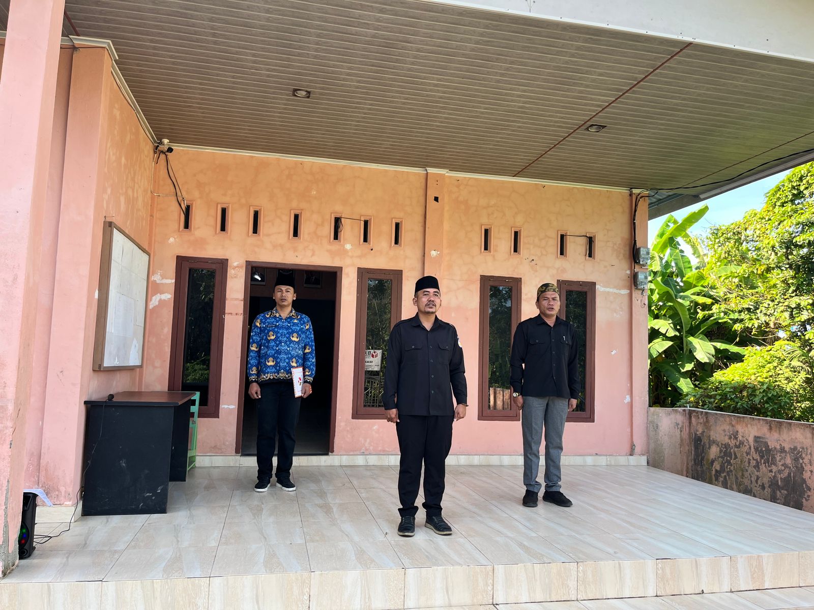 Bawaslu Kabupaten Nias Barat Gelar Upacara Peringatan Hari Sumpah Pemuda ke-97 Tahun 2025