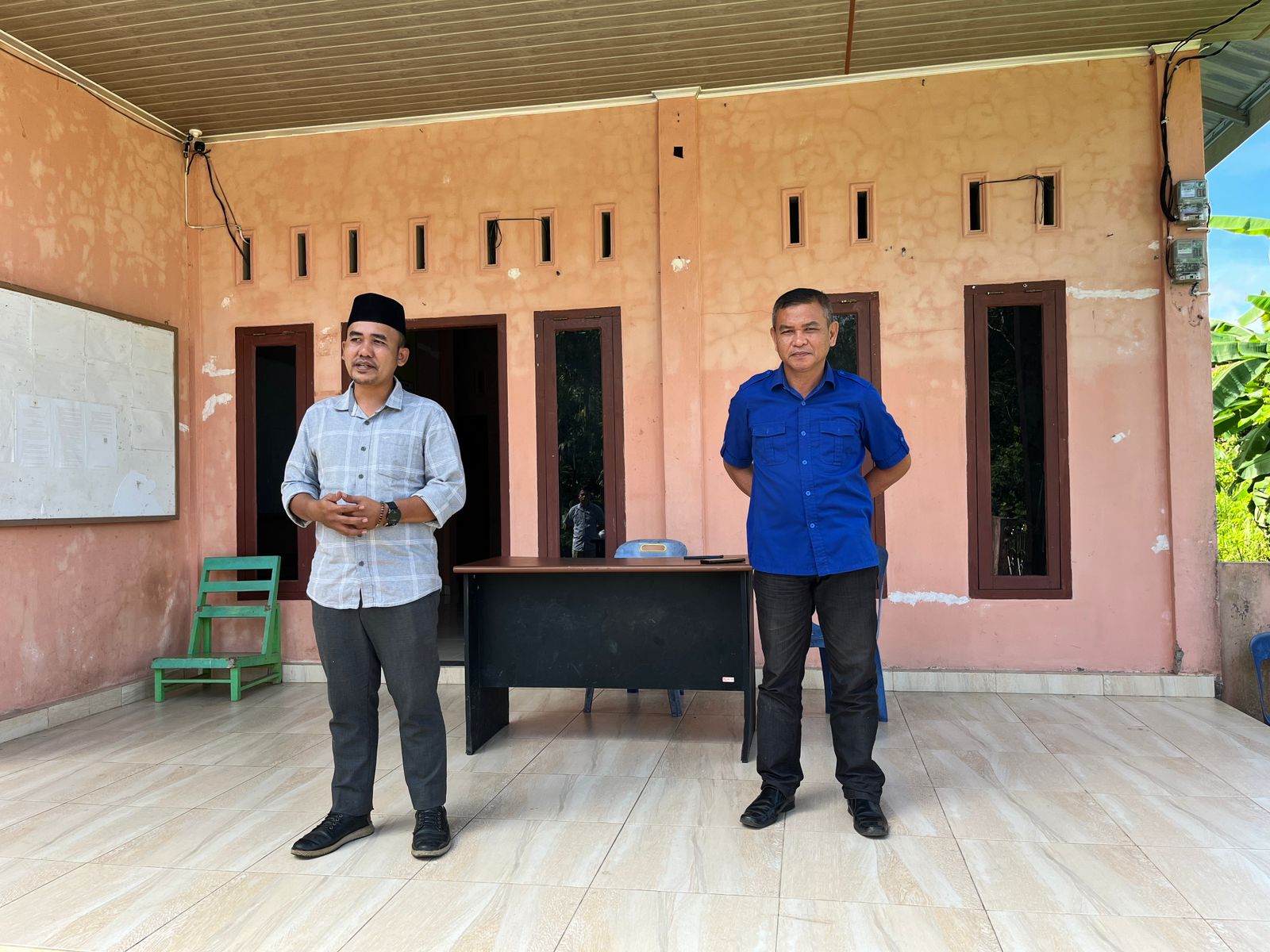 Bawaslu Kabupaten Nias Barat Gelar Apel Pagi dan Rapat Rutin, Bahas Kedisiplinan dan Penguatan Pendidikan Pengawasan Partisipatif