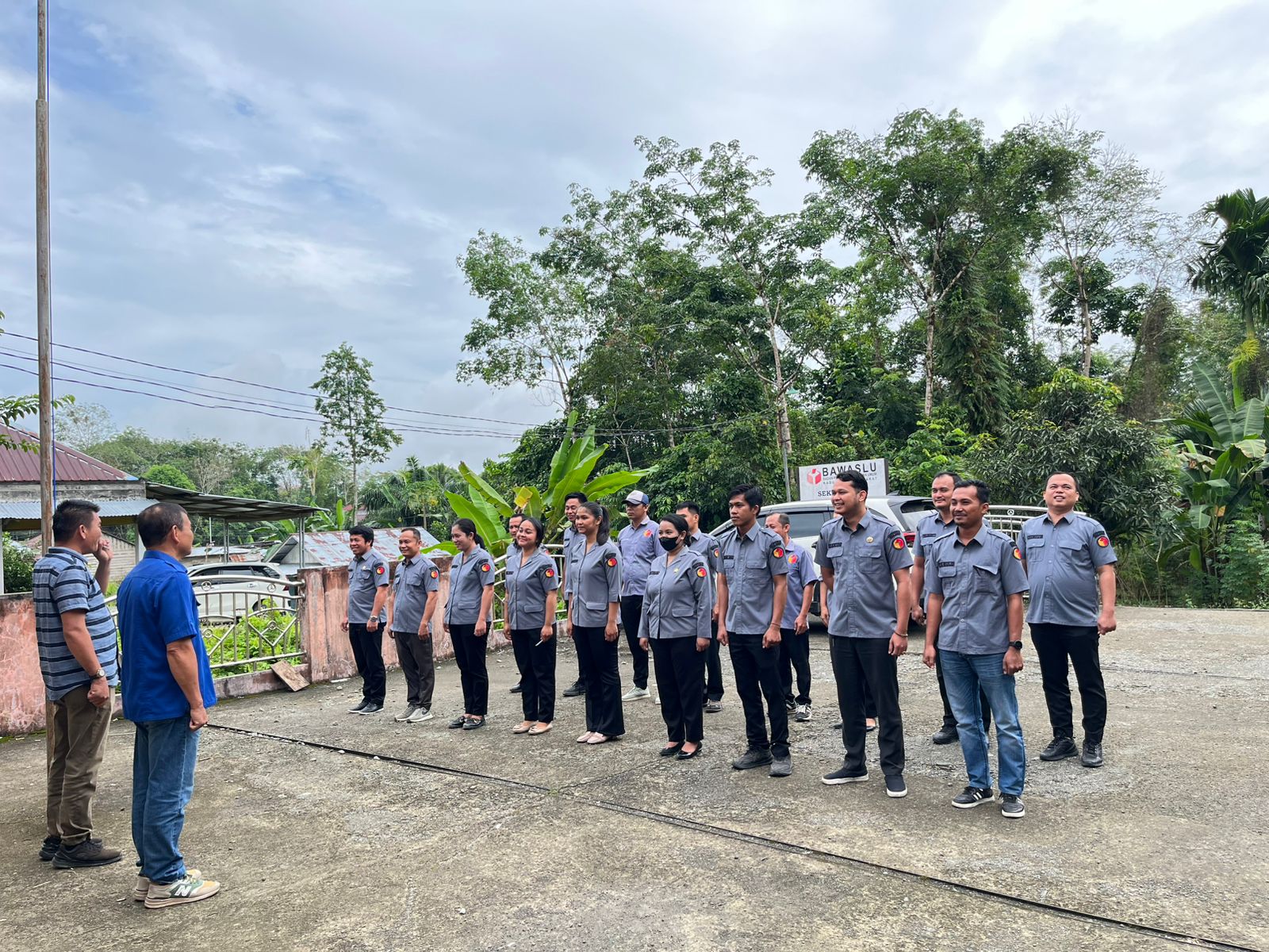 Bawaslu Kabupaten Nias Barat Gelar Apel Pagi dan Rapat Rutin Bahas Persiapan P2P 2026
