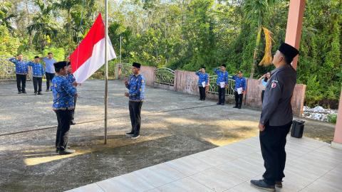 Bawaslu Kabupaten Nias Barat Gelar Upacara Peringatan Hari Ibu