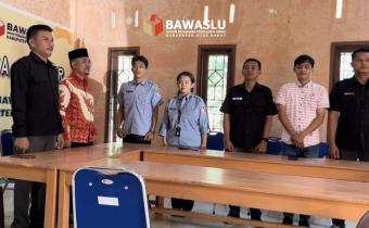 Bawaslu Kabupaten Nias Barat Tanamkan Semangat Kebangsaan Lewat Lagu Nasional