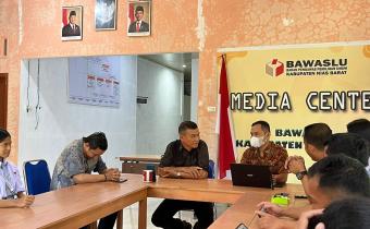 Bawaslu Kabupaten Nias Barat Gelar Apel Pagi dan Rapat Rutin