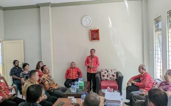 Perkuat Transparansi, Ketua Bawaslu Nias Barat Hadiri Verifikasi Administrasi Bantuan Parpol