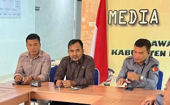 Bawaslu Kabupaten Nias Barat Gelar Apel Pagi dan Rapat Rutin, Bahas PDPB dan Persiapan P2P